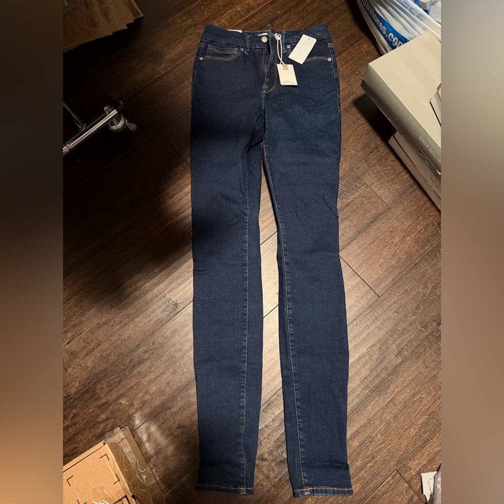 NWT Good American Women's Skinny Jeans in Dark Indigo Blue - Picture 5 of 6